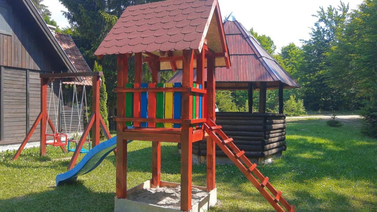 Vikendica Na Sokolini Villa Gornja Koprivna Exteriör bild
